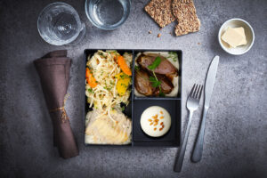 Suprême de pintade sauce moutarde estragon